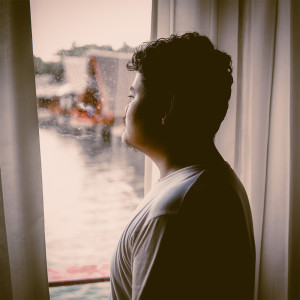 ดาวน์โหลดและฟังเพลง Tra Bisa Lanjut (feat. Ed Manuhutu & Arisko G RAP) พร้อมเนื้อเพลงจาก JhoviGerry