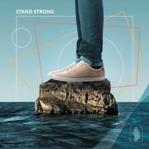 收聽Strive to Be的Stand Strong歌詞歌曲