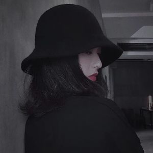 收聽首席執行官小七的Ryukyuvania (Demo)歌詞歌曲