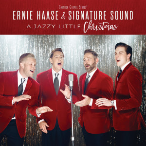 ดาวน์โหลดและฟังเพลง It’s Beginning To Look A Lot Like Christmas พร้อมเนื้อเพลงจาก Ernie Haase & Signature Sound