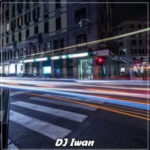 Listen to DJ Jerawat Rindu song with lyrics from DJ Iwan
