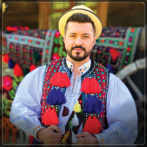 Listen to În Jugul Străinului song with lyrics from Paul Ananie