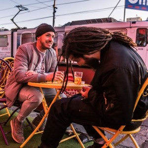 default playlist img