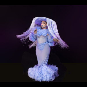 Listen to Pbmp (Pressed by My Presence) (Explicit) song with lyrics from Cake Moss