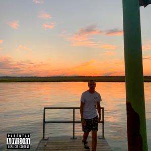 Listen to Gucci LIfe (Explicit) song with lyrics from Damian