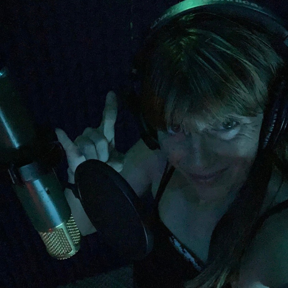 GMW in the Booth (Explicit)