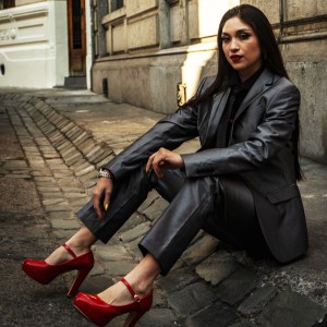 ดาวน์โหลดและฟังเพลง NASTY พร้อมเนื้อเพลงจาก eFTy