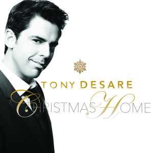 Dengarkan lagu Christmas Home nyanyian Tony DeSare dengan lirik