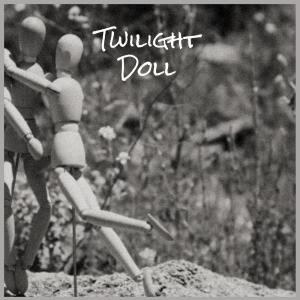 Various的专辑Twilight Doll
