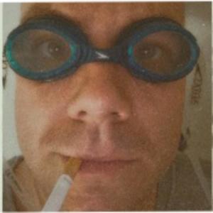 收聽Frizz的Madingi Marozai歌詞歌曲