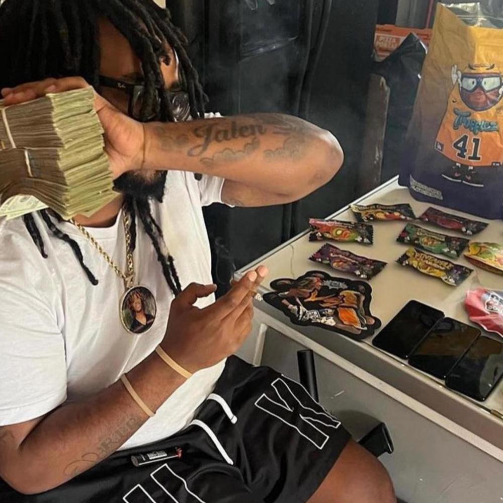 Free RizBo (feat. Fat Ron) (Explicit)