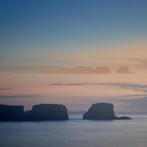 Dengarkan lagu From the Other Side nyanyian Spa Music Relaxation dengan lirik