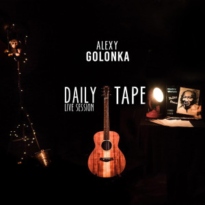 Dengarkan lagu Writing a Song (Live) nyanyian Alexy Golonka dengan lirik