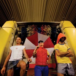 收聽R.u.n.i.的W歌詞歌曲