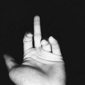 收聽Nineteen Essences的Changes歌詞歌曲