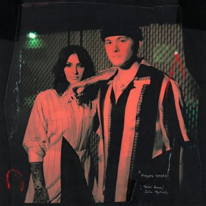 收聽Trevor Daniel的Fingers Crossed歌詞歌曲