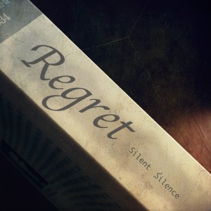 收聽Silent Silence的Regret (Instrumental)歌詞歌曲