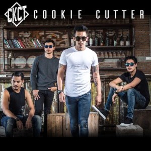 ดาวน์โหลดและฟังเพลง ไม่รักก็ปล่อย (Delete) พร้อมเนื้อเพลงจาก Cookie Cutter