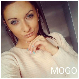 Listen to Le large (Explicit) song with lyrics from Mogo