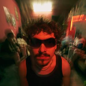 收聽Rrotzer的Verdammnis (feat. Burrberg) (Explicit)歌詞歌曲