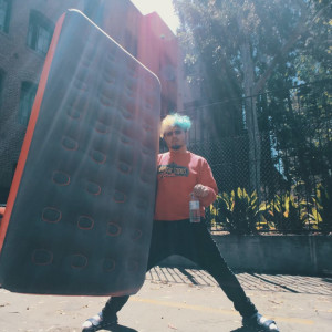 Dengarkan lagu OCD Freestyle (Explicit) nyanyian Sad Frosty dengan lirik
