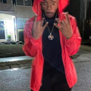 ดาวน์โหลดและฟังเพลง Don't Run (Explicit) พร้อมเนื้อเพลงจาก LitooBandzz