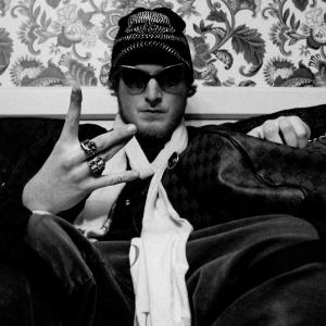 ดาวน์โหลดและฟังเพลง Good Die Young (Explicit) พร้อมเนื้อเพลงจาก Ben West