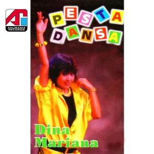 Dengarkan Aku Cinta Dia lagu dari Dina Mariana dengan lirik