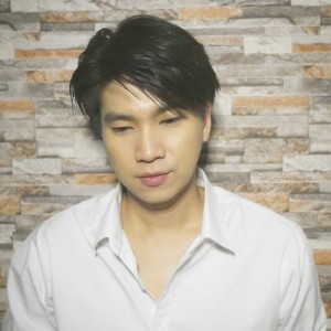 Listen to พาใจไปเจ็บเอง song with lyrics from ปอ อธิวัฒน์