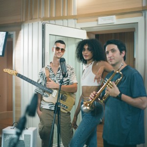 default playlist img