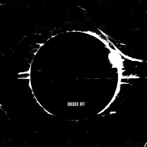 Dengarkan Ducked off lagu dari MYEGOLIVESON dengan lirik