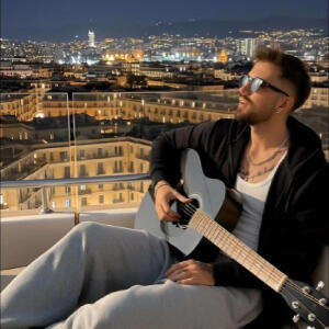 default playlist img