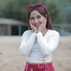 Dengarkan Sambel Terong lagu dari Intan Chacha dengan lirik