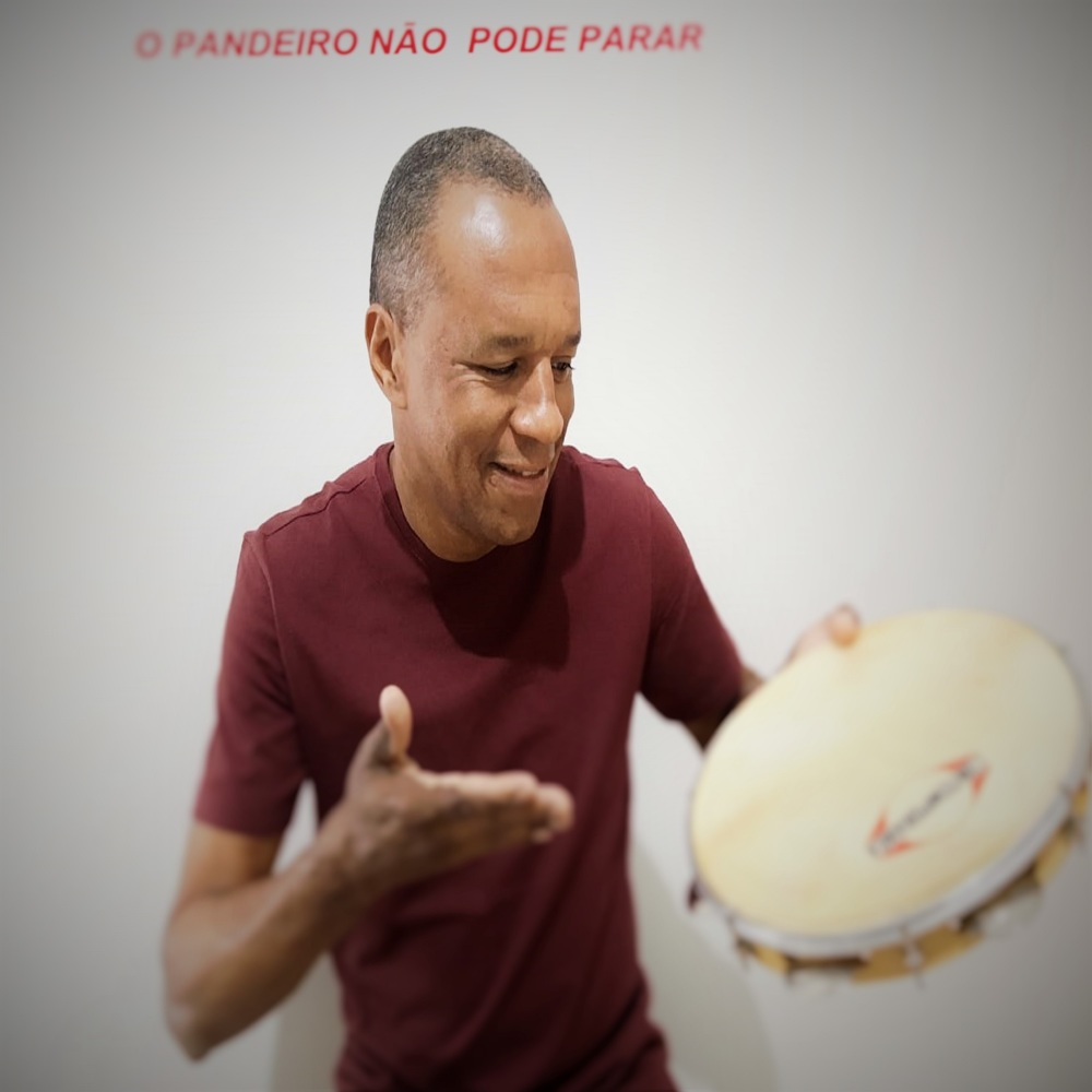 O Pandeiro Não Pode Parar