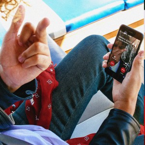 收聽Mansa的Red Button (Explicit)歌詞歌曲