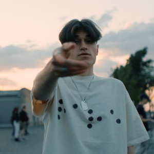 ดาวน์โหลดและฟังเพลง Mały król (Explicit) พร้อมเนื้อเพลงจาก Sb Maffija
