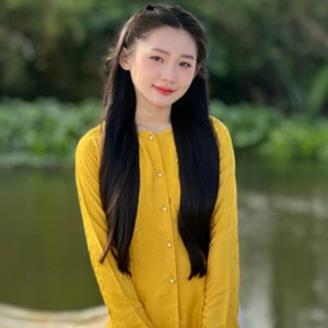 Listen to Nỗi Buồn Mẹ Tôi (#1) song with lyrics from Dương Nghi Đình