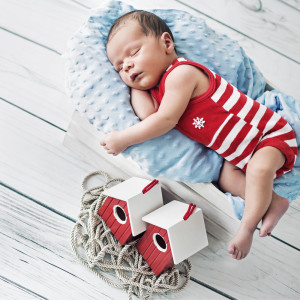 Dengarkan lagu Twee Emmertjes Water Halen nyanyian Klassieke Muziek voor Baby, Peuters en Kleuters dengan lirik