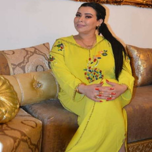 Listen to 3yat Mah Twasi Kharaj Naswanji song with lyrics from Cheba Nour