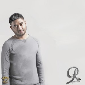 ดาวน์โหลดและฟังเพลง Haruskah พร้อมเนื้อเพลงจาก Rayen Pono