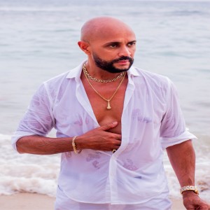 ดาวน์โหลดและฟังเพลง Garganta Con Arena พร้อมเนื้อเพลงจาก Johny Garcia