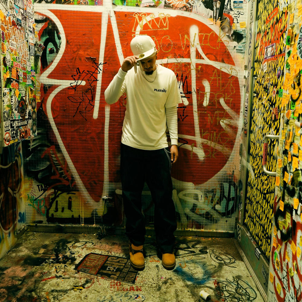 **** Talk (Explicit)