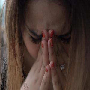 Listen to Aku Bingung (Explicit) song with lyrics from Baracuda