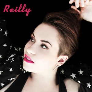ดาวน์โหลดและฟังเพลง Pull Me In พร้อมเนื้อเพลงจาก Reilly