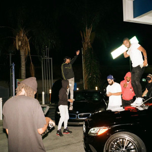 default playlist img