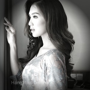 Dengarkan Hang Riko Demeni lagu dari Agus Sss dengan lirik