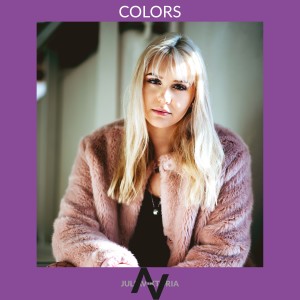收聽Julia Viktoria的Colors歌詞歌曲