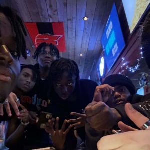 收聽killdavyn的OFF THA LEASH! (Explicit)歌詞歌曲