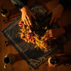 收聽Kuben的Blumenstrauß (feat. STLA)歌詞歌曲