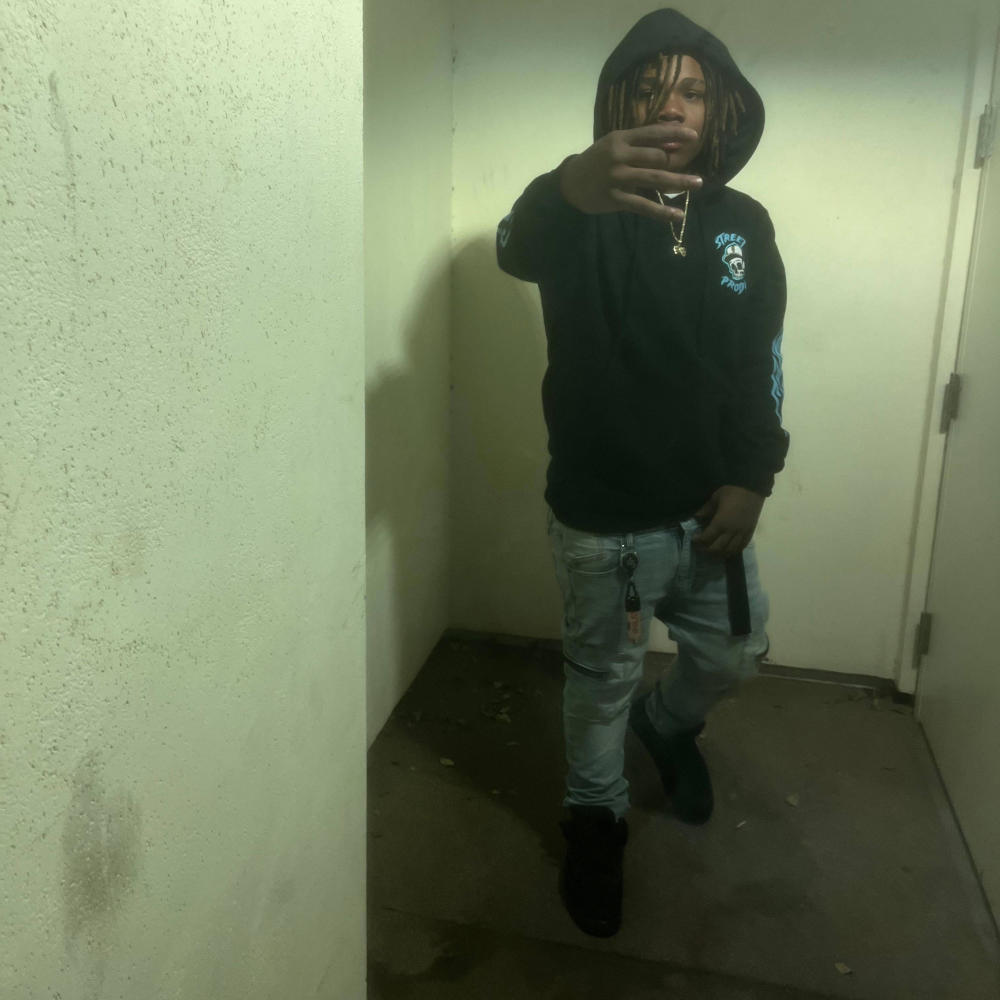 cant u see (feat. woahc3!) (Explicit)